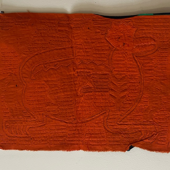 Vintage 70s Mola art textile from the Guna features a large dragon or a lizard - Picture 8 of 8